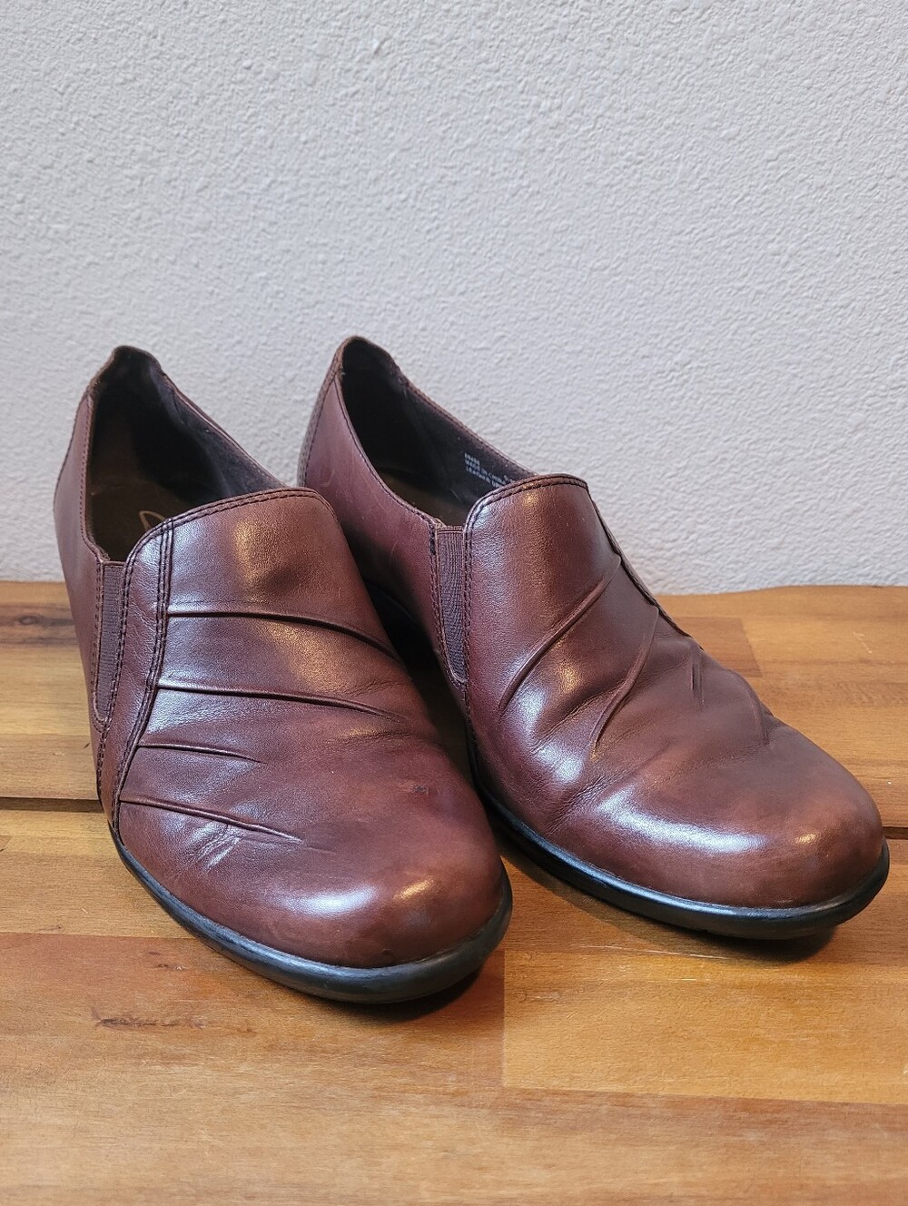 Clarks Partridge Leather Slip-On Brown Loafer Women's 9 1/2 med